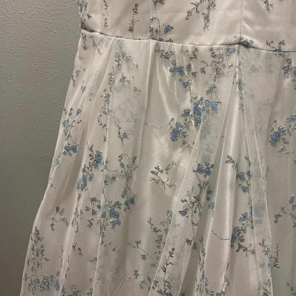 Beautiful White with Blue Flowers & Sliver Glitter, Women’s Formal/ Prom Dress. - Picture 2 of 2